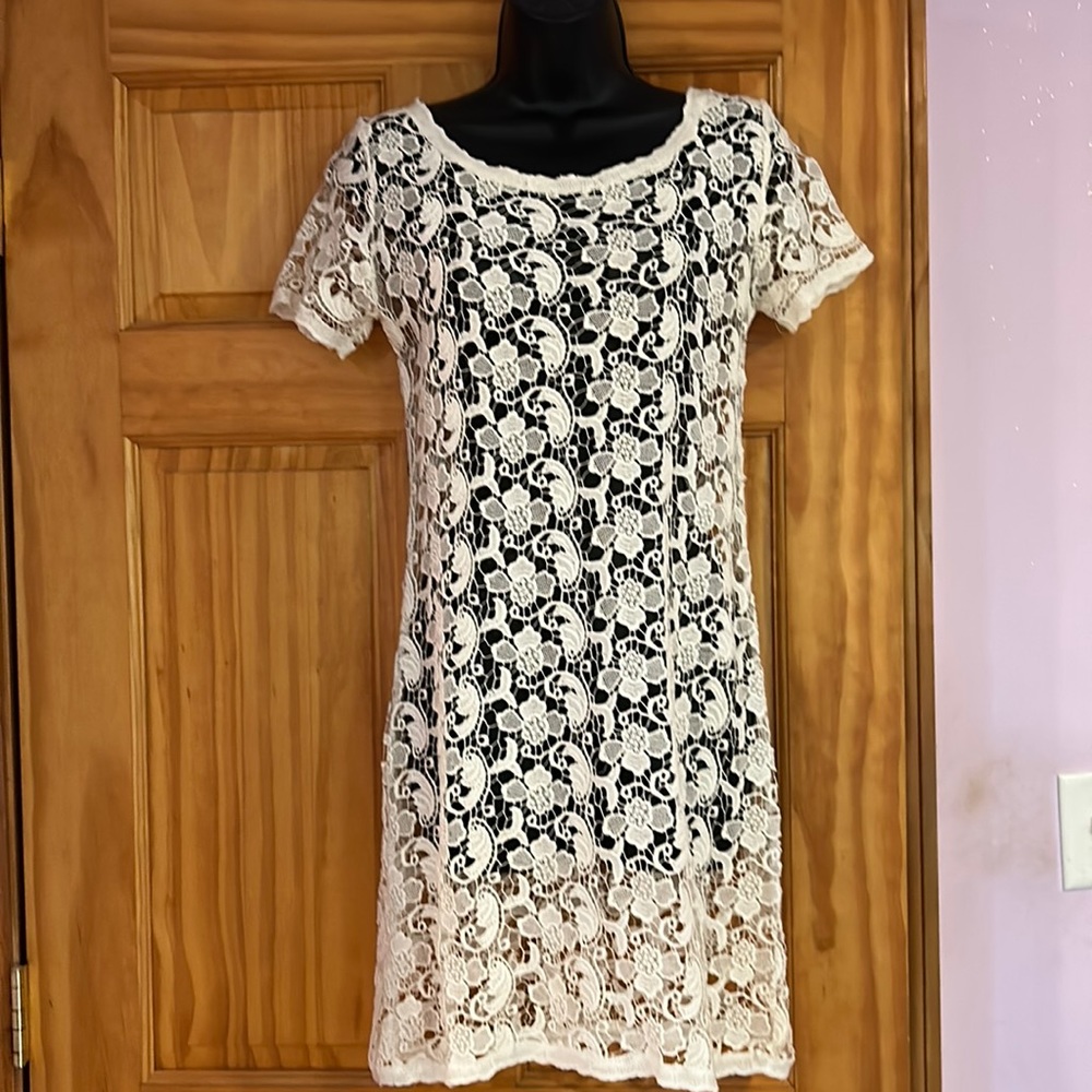 Polo garage lace dress. 31*16. Size small. Off white